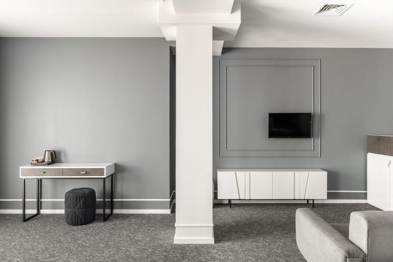 City Inn Lviv Smart Hotel Vynnyky Екстериор снимка